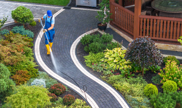 Best Pressure Washing Estimates  in Hartland, WI